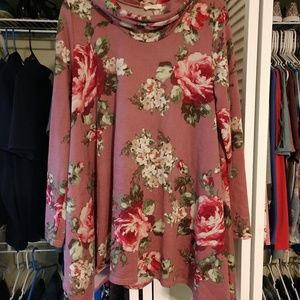 Oddy Cowlneck Sharkbite Sweater, L , EUC